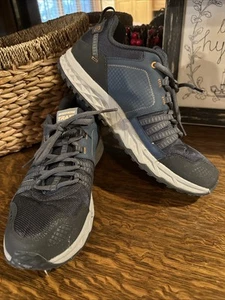 Sketchers Waterproof Trail Shoe Blue Men’s Sz 11 - Picture 1 of 7