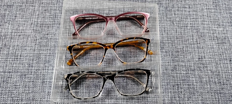 Mujer Foster Grant - Óptica de diseño - Lectores de plástico (gris - marrón - rojo) 3pk Foto 1 de 1