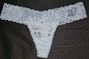 Victoria's Secret Floral Lace Thong Panty Aqua Crystal Heart Embroidery M NEW - Picture 1 of 2