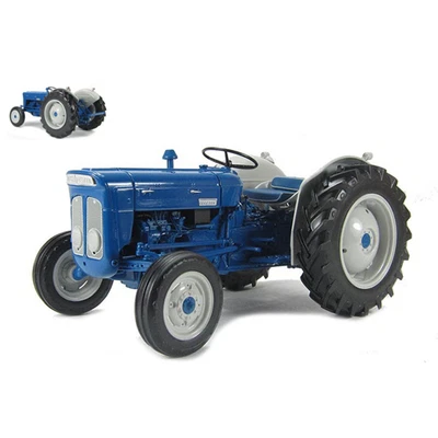 TRATTORE FORDSON SUPER DEXTA NEW PERFORMANCE 1:16 Universal Hobbies Mezzi Agrico - Immagine 1 di 3