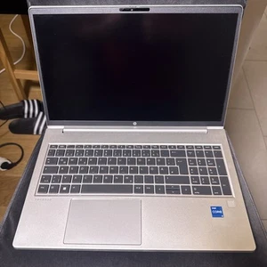 HP ProBook 450 G10 - 15,6" | Intel Core i5-1335U | 16 GB RAM | 512 GB SSD+Win11 - Bild 1 von 4