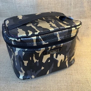 Nicole Miller New York Brand Large Floral Blue Camo Bag Travel Case Bag NWT - Picture 1 of 5
