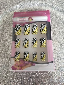 KIT FAUX ONGLES NAIL ART 12 CAPSULES PRET A POSER + COLLE DECO FANTAISIE ZEBRE - Picture 1 of 1