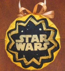 Star Wars; Gold und Schwarz; 4 Zoll Runde Neuheit Kugel (#3), Made in USA  - Bild 1 von 2