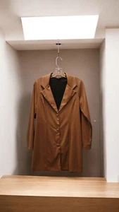 Leichte karamellfarbene mittellange Damenjacke aus Leder Größe: M (siehe Beschreibung) - Bild 1 von 6