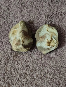 Calcite or Quartz Geode Halves - 86g - Picture 1 of 8