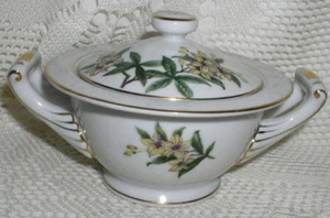 Seyei China Japan Madeleine Sugar Bowl w Lid - Picture 1 of 2
