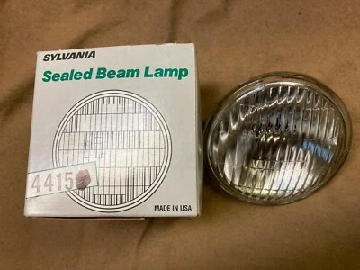 1950s & 1960s Ford GM MoPar car & truck NOS 12V clear fog light bulb, 4.25" 4415 - Image 1 of 4