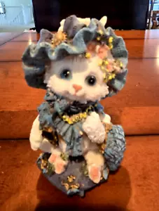 Fantasia Gatto Gattino con Borsa,Cofano Blu; Statuina/Statua da Collezione in Resina 3"L x 5"H - Foto 1 di 24