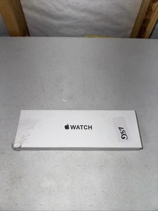 Apple Watch SE 2nd Generation (GPS) 40mm Case, Midnight Sport Band, S/M - Zdjęcie 1 z 10