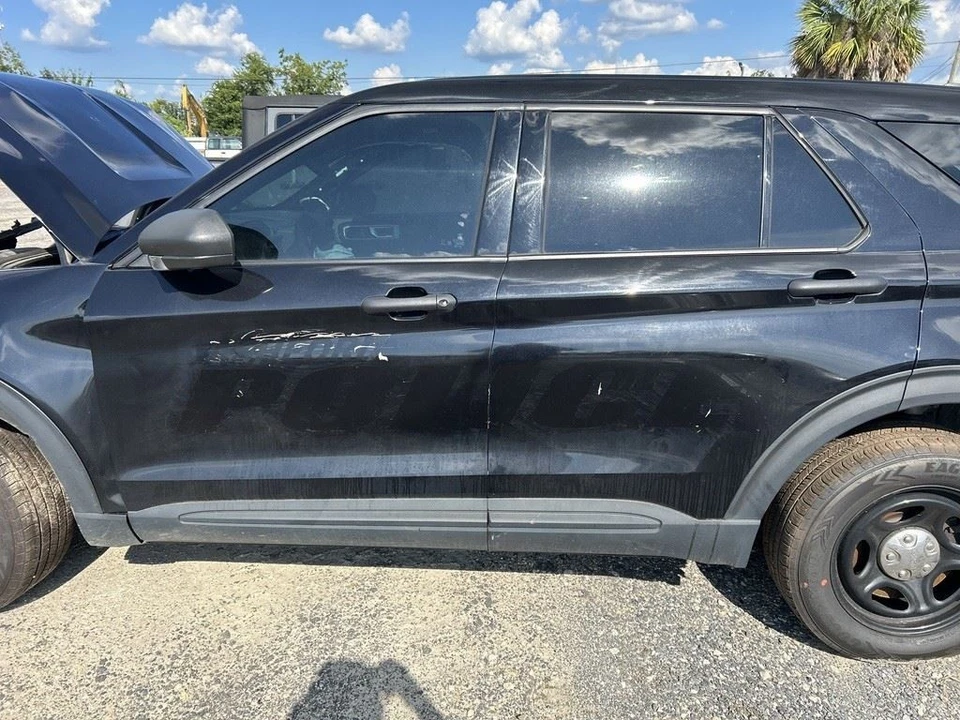 稳定杆后底座带警察套装适用于 20-24 EXPLORER 104883996 — 第 1/4 张图片