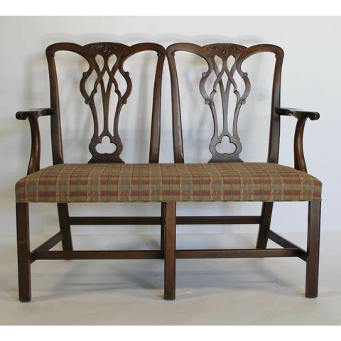 KITTINGER Mahogany Chippendale Style Settee Williamsburg Style Rare Cover