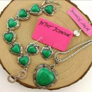 Betsy Johnson Jewelry Pendant Enamel Set Turquoise Heart-shaped necklace earring - Picture 1 of 5