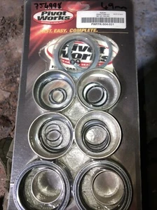 SUZUKI RM125 RM250 1998 Fork Bush & Seal Kit Pivot Works - Picture 1 of 2