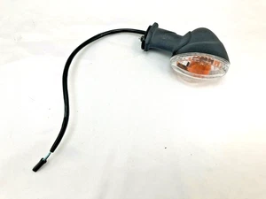 Intermitente trasero derecho Suzuki GSF 1250 Bandit WVCH - Imagen 1 de 5