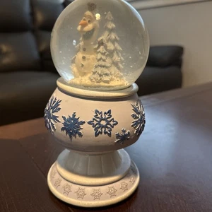 Disney Frozen musikalische drehbare Schnee-Wasserkugel (Olaf) Standfuß von Kcare FUNKTIONIERT - Bild 1 von 5