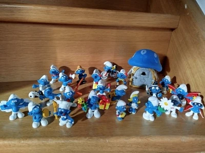 Schlümpfe 23 Stück von Bully/Schleich plus Haus - Bild 1 von 4