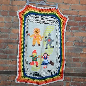 Vintage Wizard Of Oz Crocheted Baby Blanket Wall Hanging Gift Collectible Afghan - Picture 1 of 6