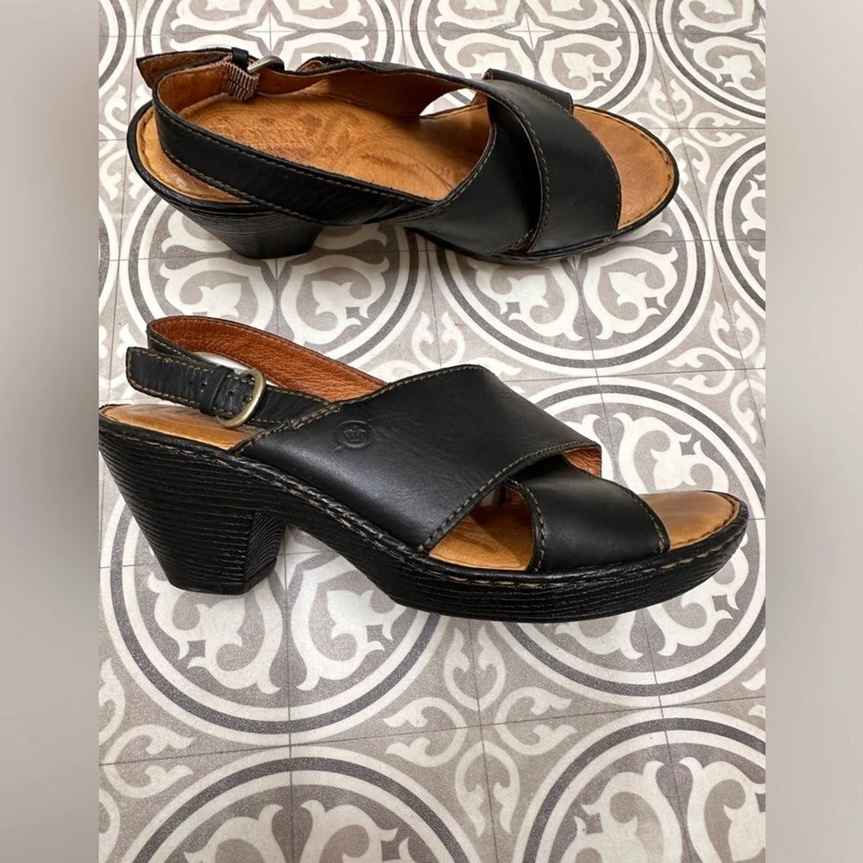 Born Coralyn Slingback Negro talla 8 Foto 1 de 4