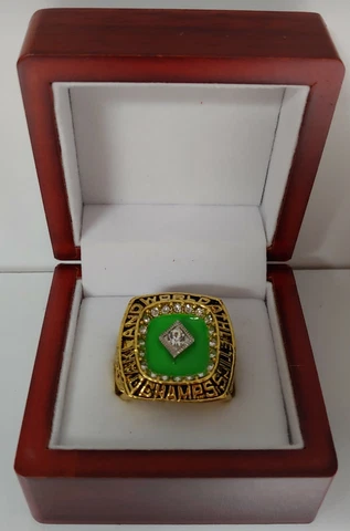 Oakland Athletics - 1989 World Series Ring With Wooden Display Box Included! Cover