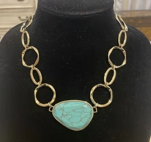 Collar Gargantilla Colgante Cadena Turquesa Imitación Tono Oro NRO Firmado De Colección  - Imagen 1 de 3