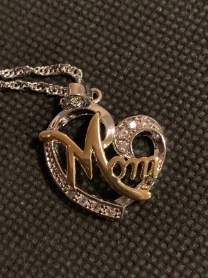Collar colgante "MAMÁ" Foto 1 de 2