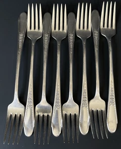 WM Rogers 1941 Vintage Silverplate Flatware Gardenia Grille Dinner Forks - Picture 1 of 5
