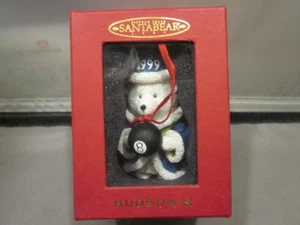 HUDSON'S 1999 ORSO DI BABBO NATALE con MAGIC 8 BALL - NUOVO CON SCATOLA ORNAMENTO NATALE - Foto 1 di 3