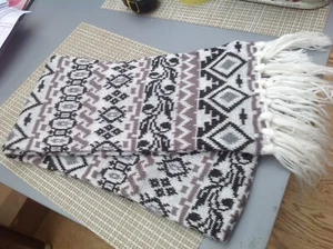 Womens Vintage double thickness patterned scarf - Picture 1 of 1
