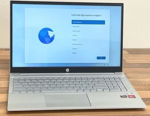 HP 15-EH2000NA Ryzen 5-5625U Upto 4.3 Ghz 8GB 256GB 15.6 Ins FHD Touch Win 11 - Afbeelding 1 van 1
