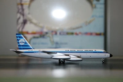 Aeroclassics 1:400 Viasa/KLM Convair CV-880 YV-C-VIC Model Plane - Image 1 of 4