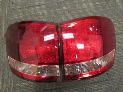 Luces traseras JDM 2001-2003 Toyota Ipsum VAN OEM  Foto 1 de 4
