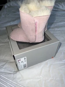 NEW Ugg Baby Girls Light Pink UGGplush Round-Toe Suede Bootie Shoes US 0/1 - Picture 1 of 2