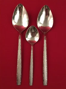 3 Stück Oneida Community Edelstahl Besteck Via Roma Servierlöffel (2), Zuckerlöffel - Bild 1 von 3