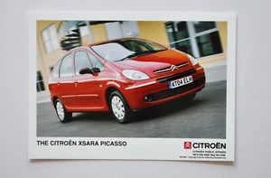 Car Press Photo - 2004 Citroen Xsara Picasso - Red - Front / Side View - Picture 1 of 1