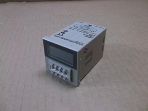 H3CA-8-AC200/220/240 Omron Digital Timer Relay H3CA-8 AC200/220/240 H3CA8 - Picture 1 of 4