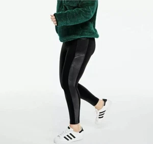 PINK Victoria's Secret 2 Piece Matching Set Green Velour Tank & Leggings Large - Picture 1 of 5