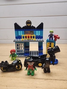 Lego DUPLO DC Comics Batcave Challenge #10842 Retired 2017 Batman Robin - Picture 1 of 3