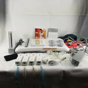 Nintendo Wii RVL-001 Bundle Console Fit Board Active 4 Controllers 2 Nunchucks - Picture 1 of 7