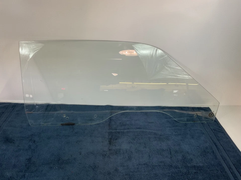 Ford Torino GT 70 71 Fastback Cobra puerta derecha ventana de vidrio Foto 1 de 4