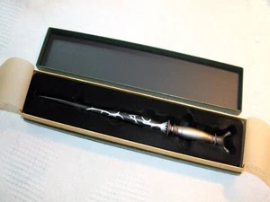Universal Studios Professor Slughorn Magic Wand, Metal Core 14", New with Box - Picture 1 of 9