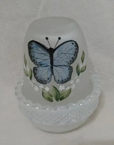 Mosser Feenlampe weiß irisierendes Glas handbemalt Schmetterling - Bild 1 von 13