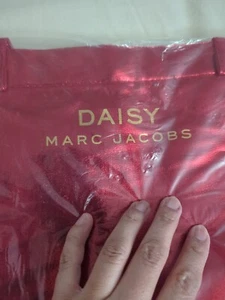 NWT MARC JACOBS Red Metallic Tote Bag Daisy. Sealed  - Picture 1 of 7