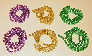Karneval Girlande 6 mm Würfel, 30" EA, Mini Dekorationen glänzend gold, lila & grün - Bild 1 von 3