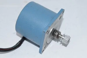 SUPERIOR ELECTRIC SLO-SYN M061-FC08 STEPPER MOTOR 1.25 VOLTS, DC HZ - Picture 1 of 4