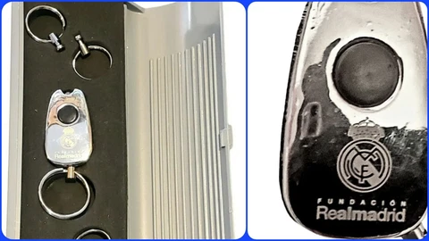 Real Madrid Keychain New in Case w/ Attachable Keyrings Logo Metal Fob Gift Cover