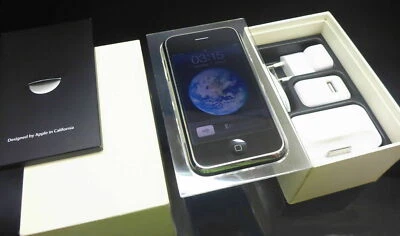 DEMO NR: 98    Apple iPhone 2G 4GB 1.Generation in weißer DEMO OVP 1G 1st SELTEH - Bild 1 von 4