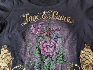 F.A.N.G. Top Mujer Talla 1X Amor y Paz Tatuaje Estilo Pájaro Rosa Negro Dorado - Imagen 1 de 3