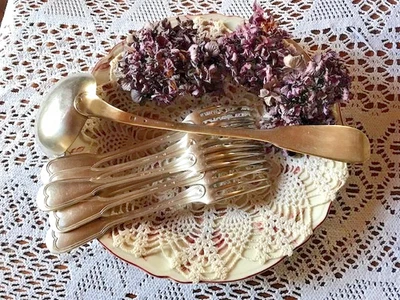 Lot 7 pièces argenterie ancienne fourchettes louche poinçons estampilles argenté - Photo 1/4