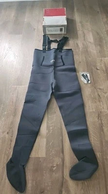 Cofre de pesca con mosca de neopreno Orvis vintage verde oscuro talla L -NUEVO/CAJA ABIERTA- Foto 1 de 4